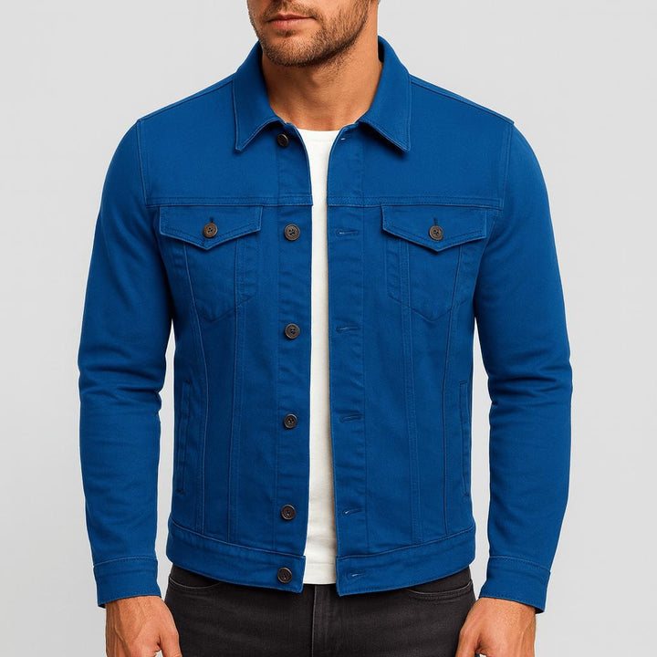 Elegancka kurtka wierzchnia unisex, dopasowana, z guzikami, idealna na wiele okazji. Komfort i styl.