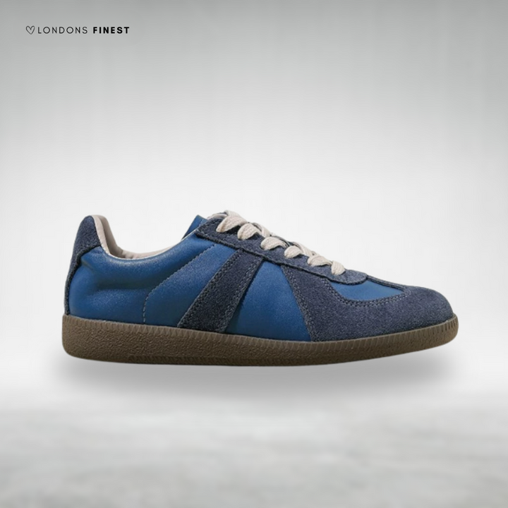 Stylowe damskie sneakersy miejskie w stylu retro, biało-niebieskie. Wygodne casualowe obuwie na wiosnę i lato.