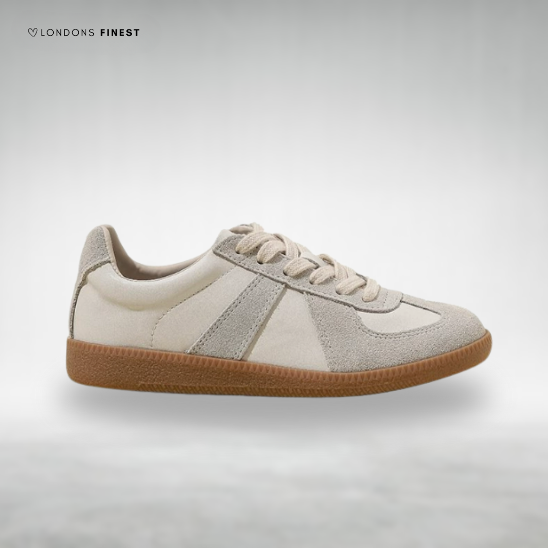 Damskie sneakersy retro w biało-niebieskich odcieniach, idealne na wiosnę/lato. Wygodne casualowe obuwie miejskie.