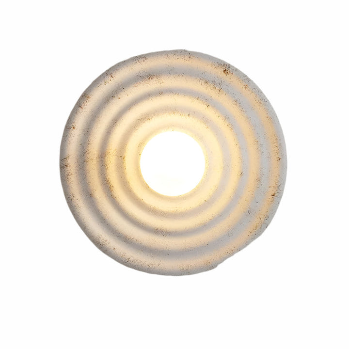 Beżowa okrągła lampa ścienna 22 cm. Nowoczesny kinkiet minimalistyczny do sypialni, przedpokoju.