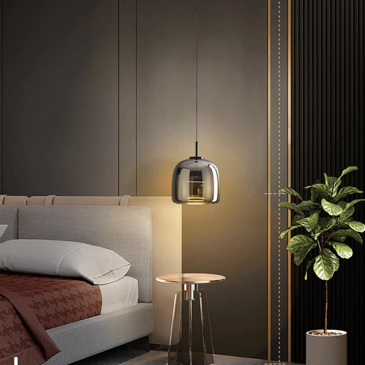 Lampa wisząca LED do sypialni, nowoczesna, z dymionym szkłem, stylowe oświetlenie.