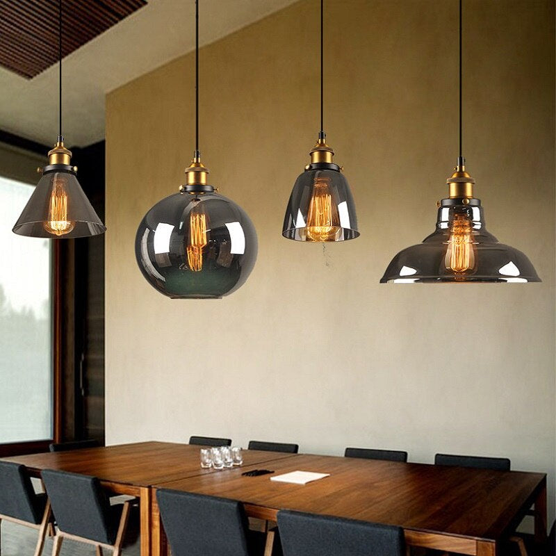 Vintage lampa sufitowa Art Déco. Bursztynowe i szare szkło, metalowa konstrukcja. Stylowa dekoracja wnętrz.