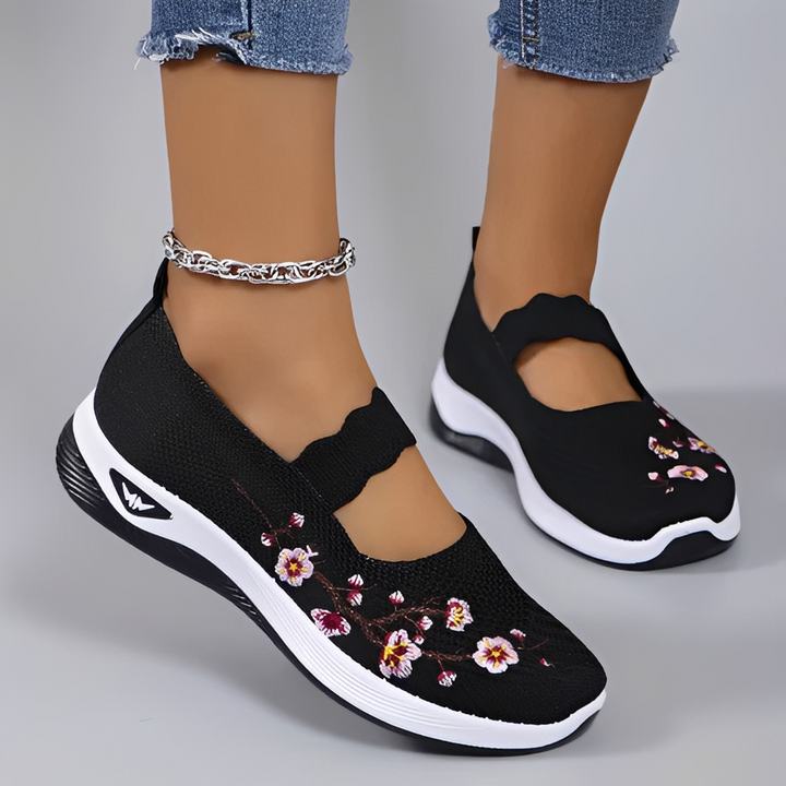 Damskie, przewiewne buty letnie. Lekkie, wygodne i stylowe obuwie casual na co dzień, idealne na ciepłe dni.