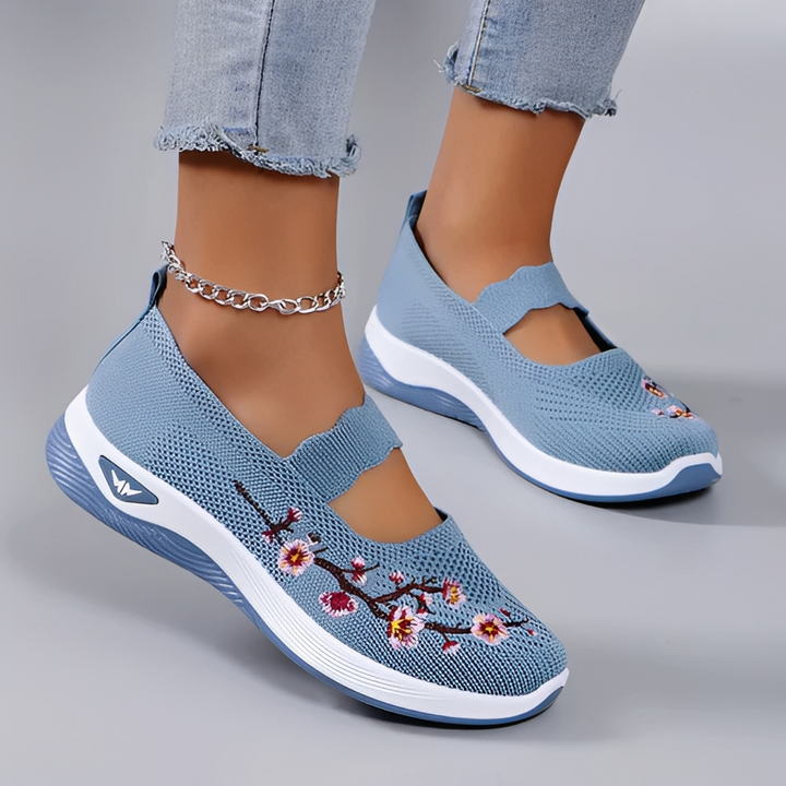 Przewiewne buty damskie, idealne na upalne dni. Lekkie, wygodne obuwie letnie zapewnia swobodę i styl.