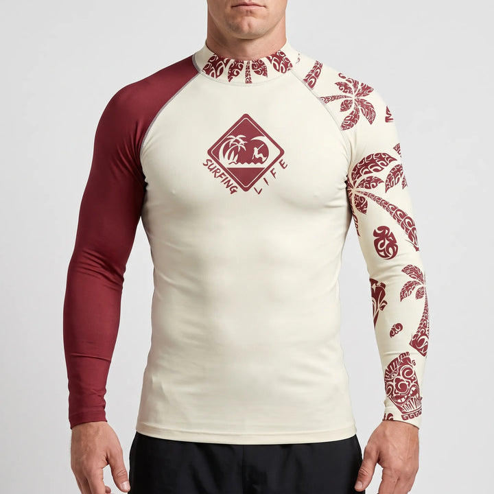 Dopasowany męski rashguard z długim rękawem, zapewnia ochronę UV na plaży i podczas aktywności wodnych.