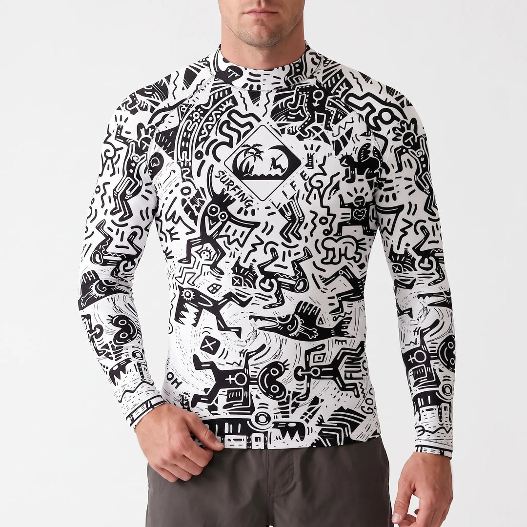 Dopasowany męski rashguard z długim rękawem do pływania, surfingu, z ochroną UV na słońce.