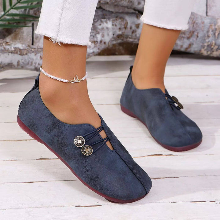 Lekkie casualowe buty damskie. Komfortowe obuwie na co dzień, doskonałe do letnich, swobodnych stylizacji.