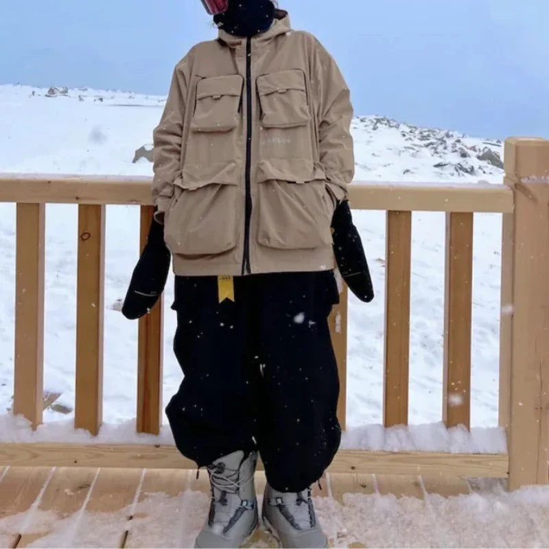 Spodnie zimowe męskie cargo, szerokie, ocieplane, idealne do snowboardu i sportów zimowych.