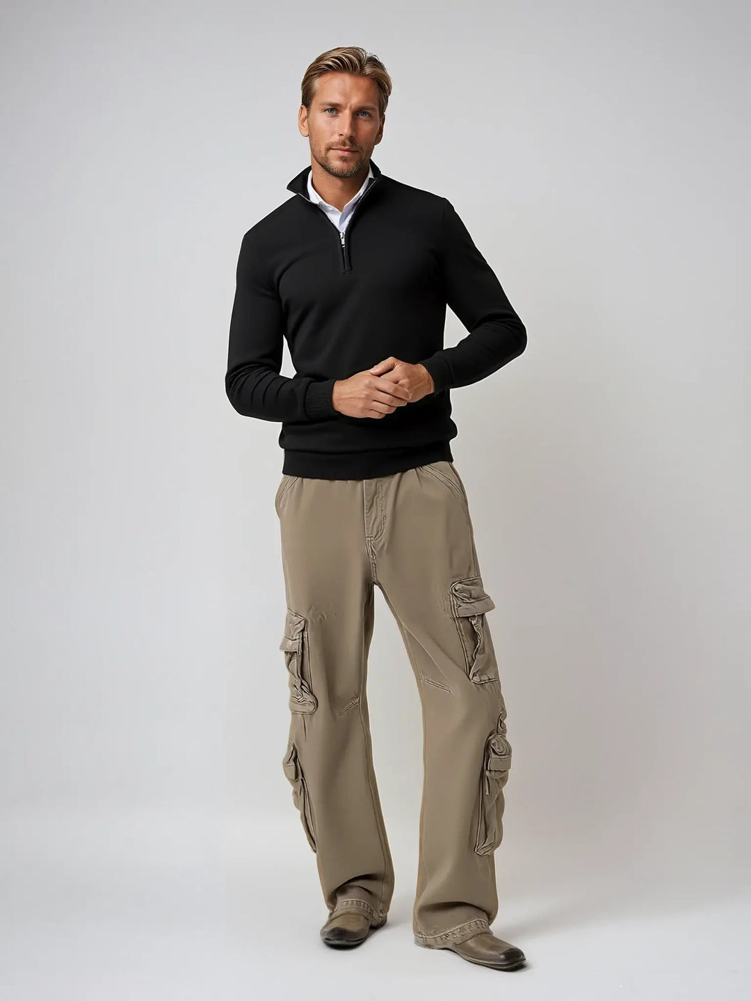 Elegancki sweter męski z suwakiem, uniwersalny do stylizacji smart casual, wysoka jakość.