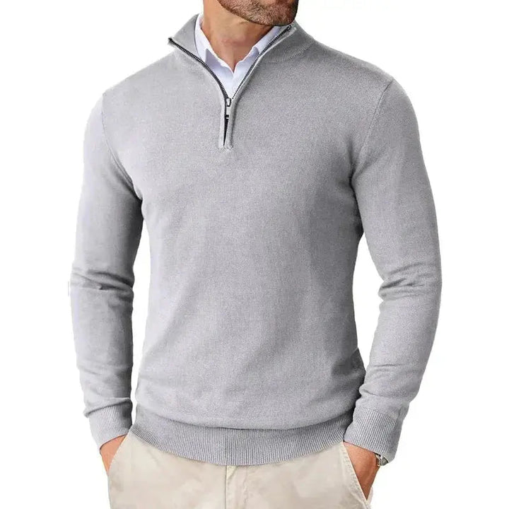 Półgolf męski z zamkiem, sweter z dzianiny, idealny na chłodne wieczory, styl smart casual.