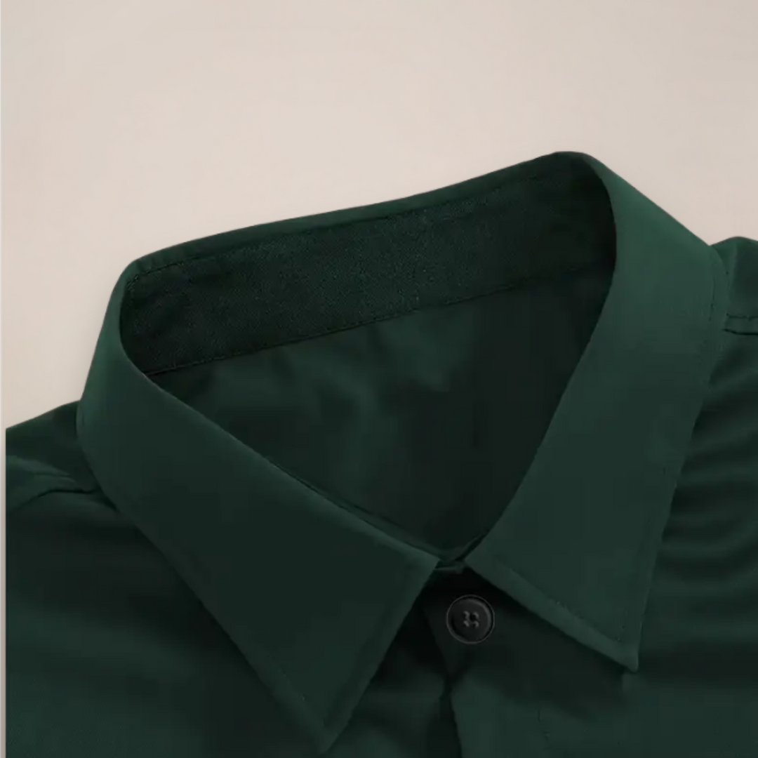Dopasowana koszula męska slim fit, biała. Klasyczna, elegancka, wygodna. Idealna do biura.
