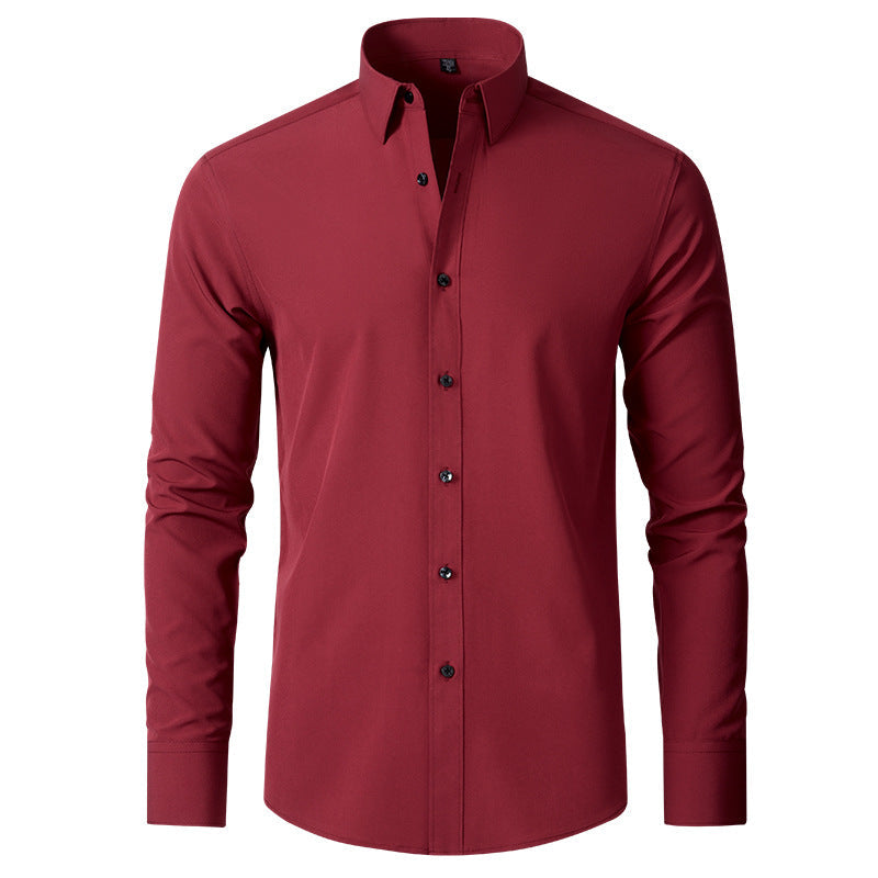 Model prezentujący męską koszulę formalną slim fit z długim rękawem, męska moda.