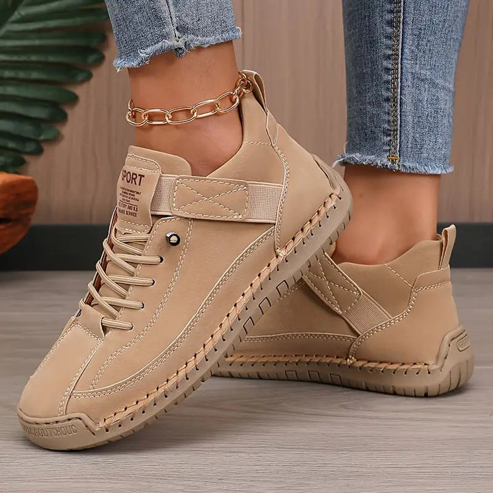Przewiewne i lekkie damskie sneakersy wsuwane, idealne na upalne dni i aktywność.
