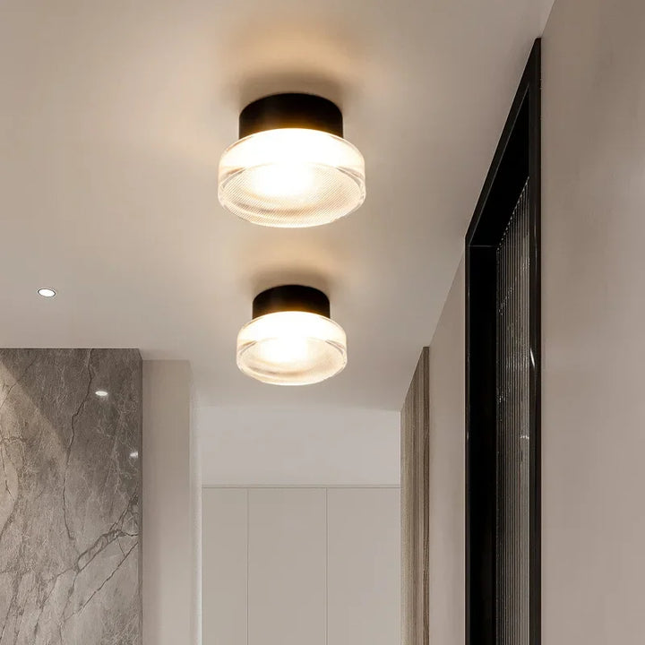 Nowoczesna okrągła lampa ścienna LED, minimalistyczny design. Idealna do salonu/sypialni.