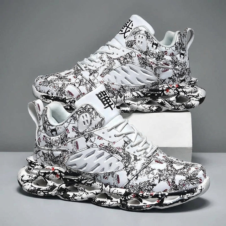 Tylny widok wysokich sneakersów męskich Franklin, prezentujący sportowy design i dbałość o detale.