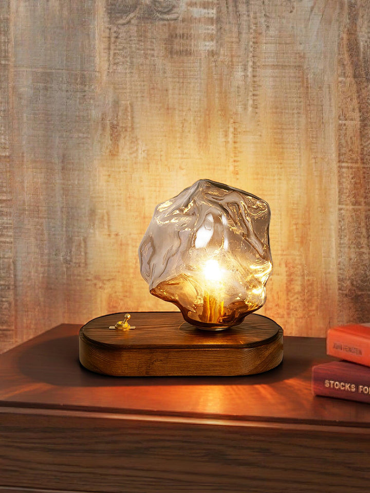 Elegancka lampa akcentowa do salonu/sypialni, z czujnikiem ruchu i ciepłym światłem. Tworzy przytulny nastrój.