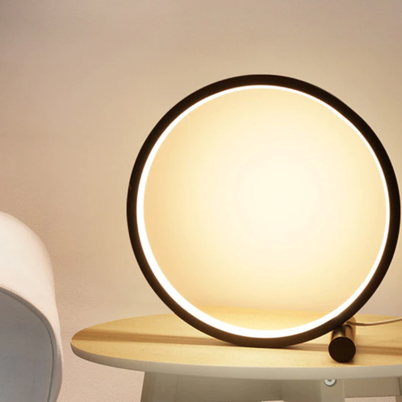 Elegancka lampa stołowa LED, okrągła, aluminiowa. Ze ściemniaczem, idealna jako dekoracja w salonie.