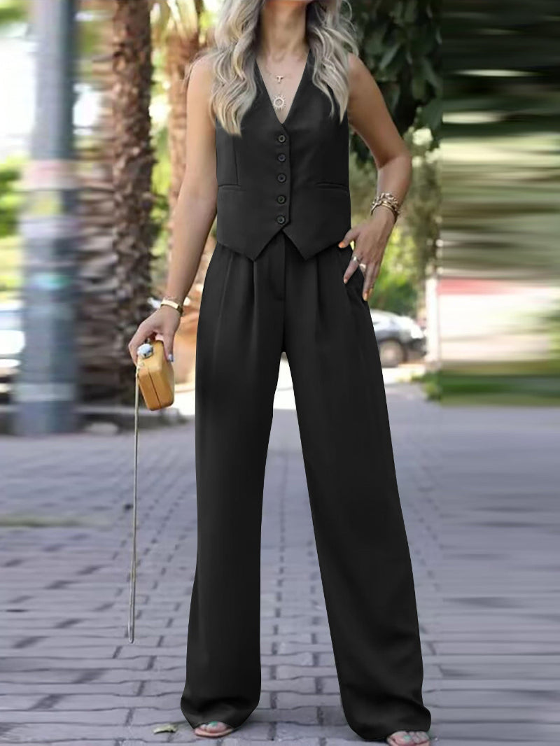 Damska kamizelka i spodnie. Stylowy dwuczęściowy zestaw na lato. Elegancki look, idealny do pracy i na wyjścia.
