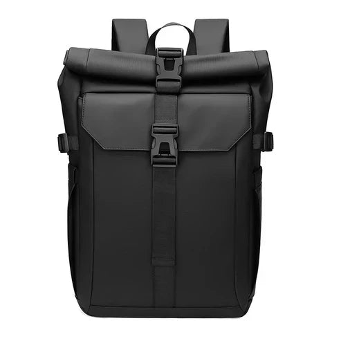 Stylowy plecak rolltop unisex, codzienny, miejski, z rolowanym zamknięciem dla większej pojemności.