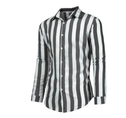 Kołnierzyk Kent i mankiety męskiej koszuli slim fit w paski. Długi rękaw, klasyczny design. Do biura i na spotkanie.