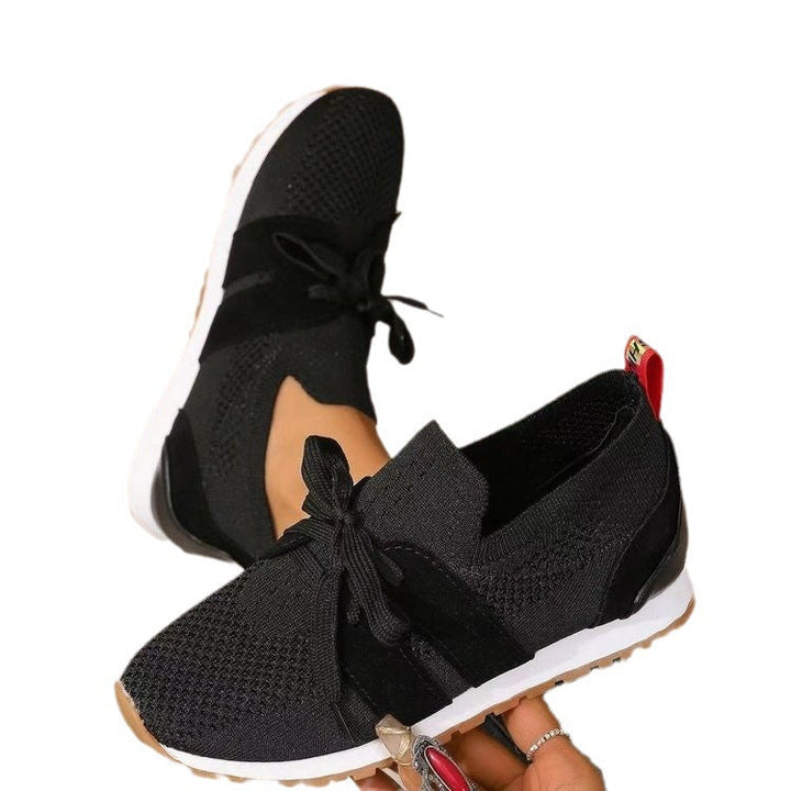 Stylowe damskie sneakersy, lekkie buty do miasta, z wygodną wkładką memory. Idealne na co dzień.