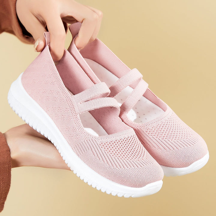 Damskie sneakersy Mary Jane wsuwane. Modne i wygodne płaskie buty slip-on na co dzień.