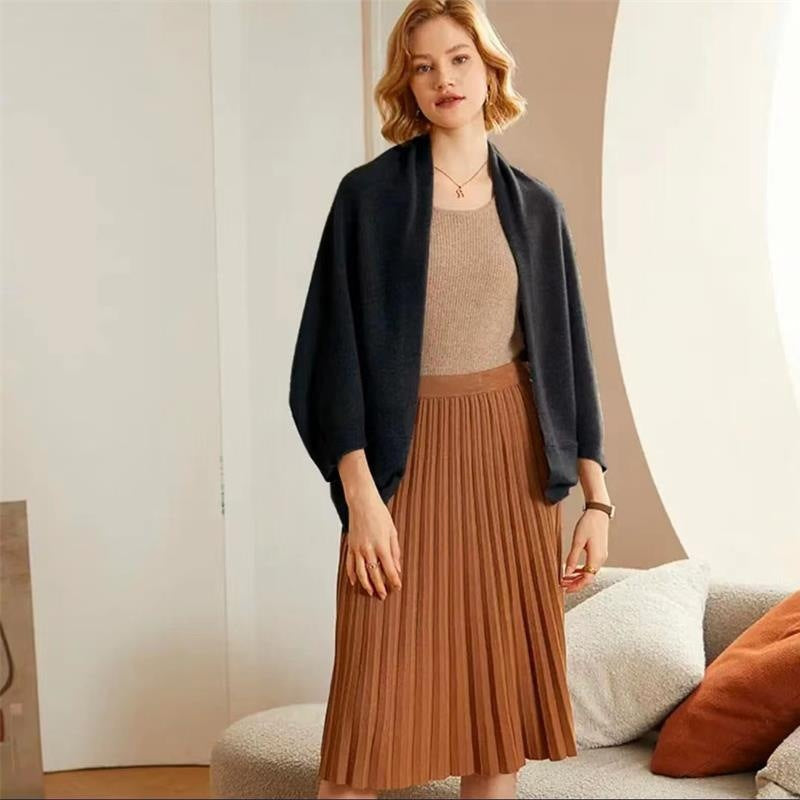 Modny dodatek zimowy: damski szal z miękkiej wełny merynosów, prążkowany i elegancki.