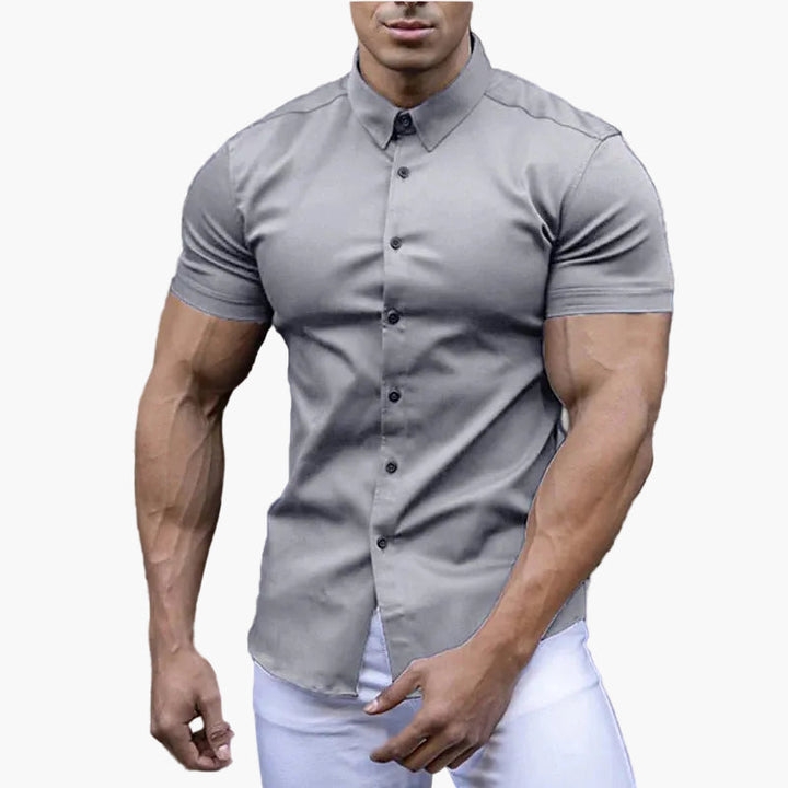 Męska koszula z krótkim rękawem, krój slim fit. Idealna do biura i na lato. Moda męska, wygoda.