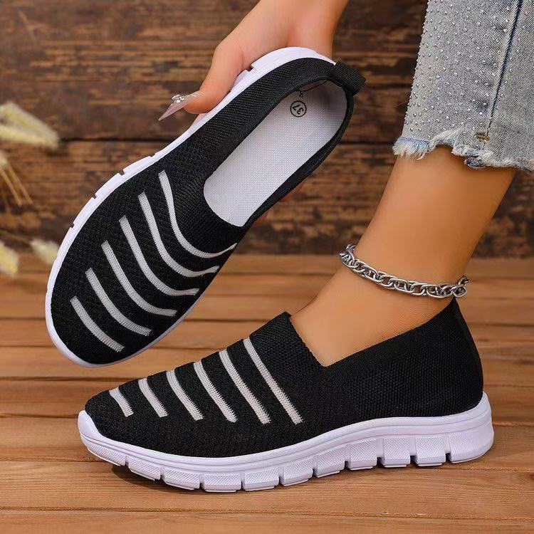 Damskie sneakersy wsuwane dla wygody, elastyczne i bez sznurowadeł, miejski styl na wiosnę i lato.