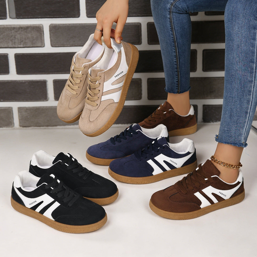 Wygodne męskie sneakersy na co dzień, z amortyzującą profilowaną podeszwą gumową. Modne obuwie retro do chodzenia.