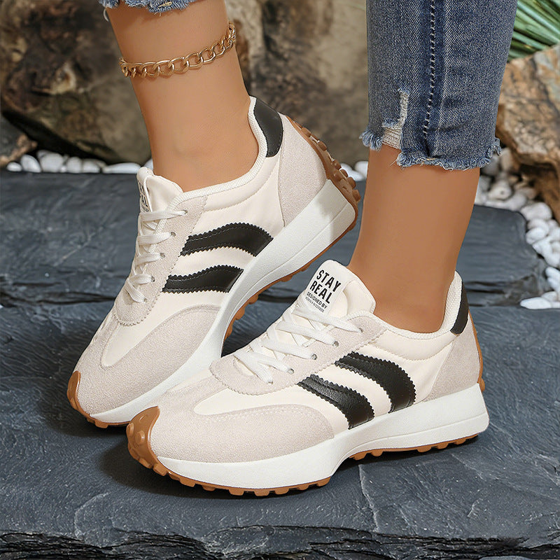 Damskie sneakersy retro, idealne do miejskich stylizacji. Wygodne obuwie na co dzień.
