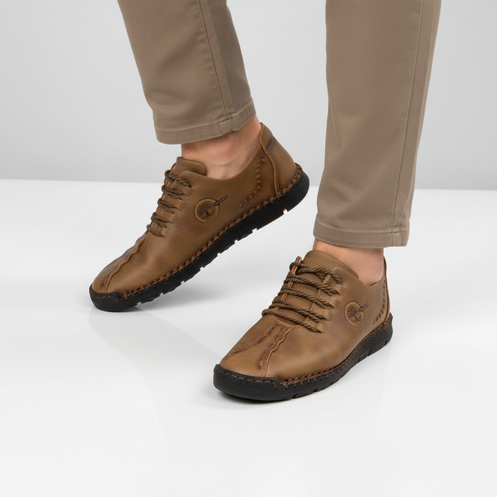 Raymond: męskie sneakersy ortopedyczne. Ergonomiczne, skórzane obuwie dla maksymalnego komfortu i wsparcia stopy.