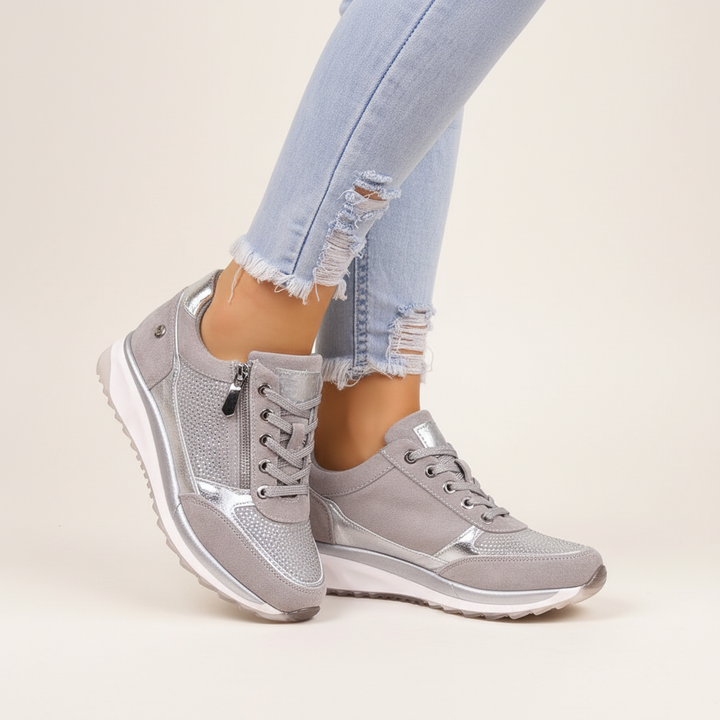 Damskie sneakersy ortopedyczne Gabriele na stopie, demonstrujące dopasowanie, wygodę i wsparcie podczas chodzenia.