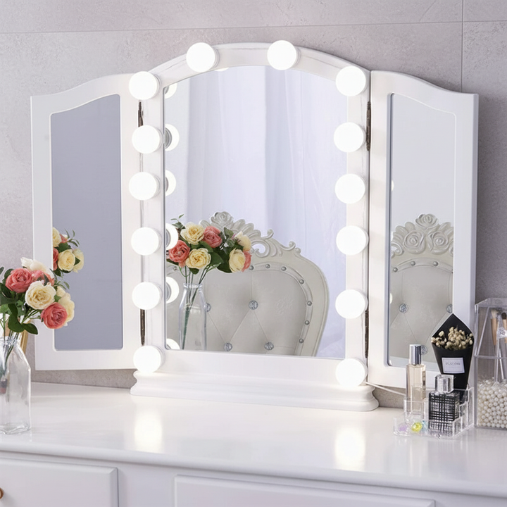 Oświetlenie LED lustra LuxeLumina z naturalnym światłem, idealne do precyzyjnego makijażu.