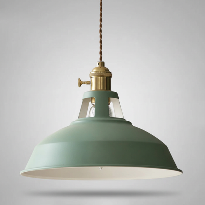 Lampa wisząca industrialna retro, świetna do jadalni. Metalowa, trwała konstrukcja. Modne oświetlenie IronLume.