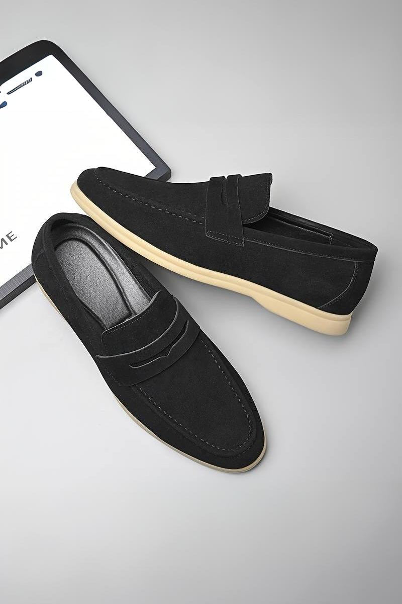 Wielofunkcyjne męskie loafery czarne. Eleganckie, wsuwane buty casual na każdą okazję.