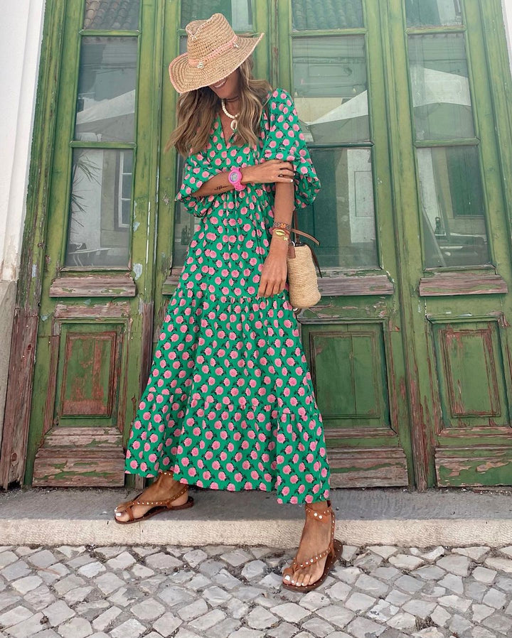 Letnia sukienka boho maxi oversize z długim rękawem, idealna na casualowe wyjścia.