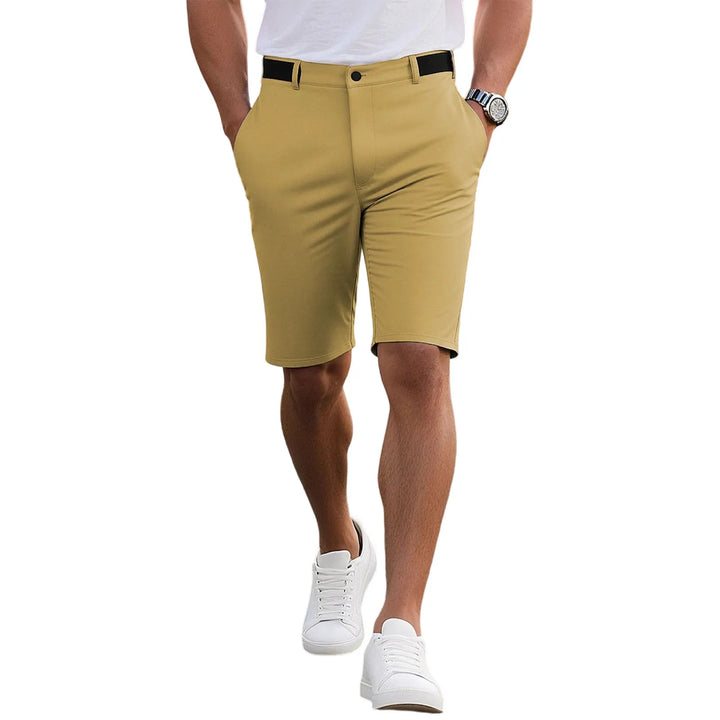 Szorty męskie casual na lato. Dopasowane spodenki slim fit dla mody męskiej smart casual.