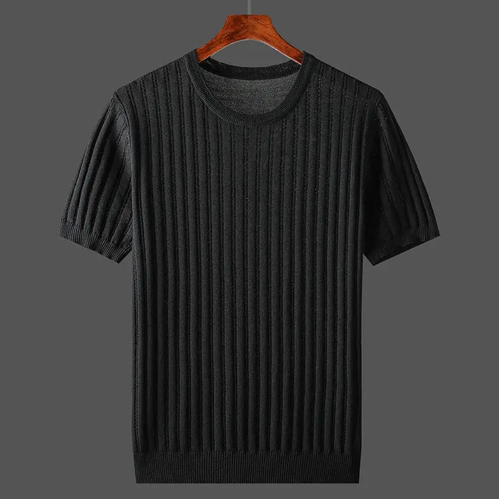 Wygodny t-shirt męski dzianinowy z dopasowanym krojem i okrągłym dekoltem ze ściągaczem.
