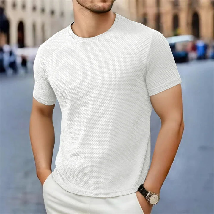 Męska koszulka casual z teksturą, krótki rękaw. Dopasowany t-shirt z okrągłym dekoltem dla mężczyzn.