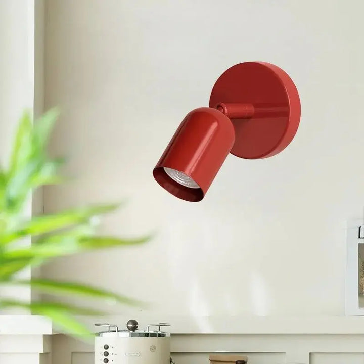 Minimalistyczna lampa ścienna Macaron, oświetlenie LED do wnętrz, designerski akcent dekoracyjny.
