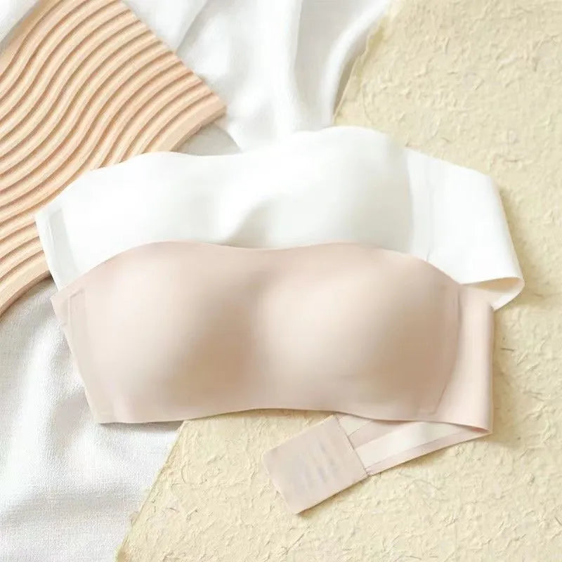 Damski biustonosz bandeau z odpinanymi ramiączkami. Wygodna bielizna idealna pod sukienki.
