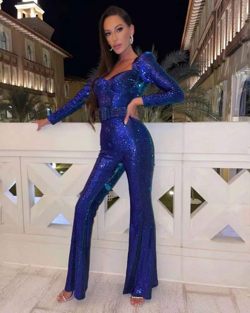Elegancki damski kombinezon na dzień i wieczór. Modny jednoczęściowy strój w stylowym fasonie.