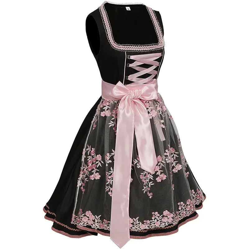 Tradycyjny czarny dirndl damski z motywem kwiatów, styl bawarski na festyn.