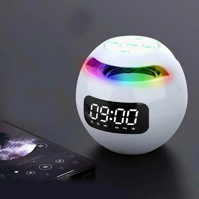 Budzik cyfrowy LED, inteligentny głośnik Bluetooth i lampka nocna – nowoczesne rozwiązanie do domu.