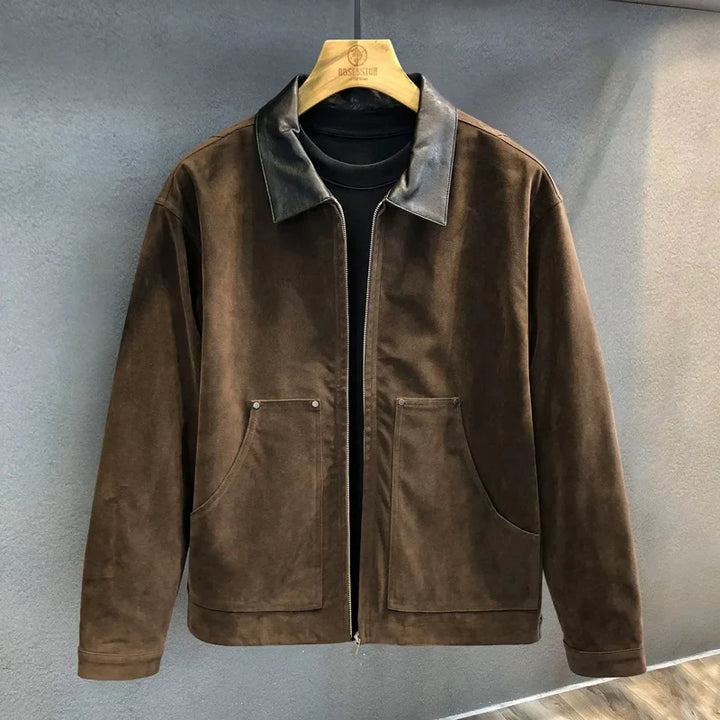 Elegancka męska kurtka casual z zamkiem, khaki, z brązowym kołnierzem. Niezbędny element w męskiej garderobie.