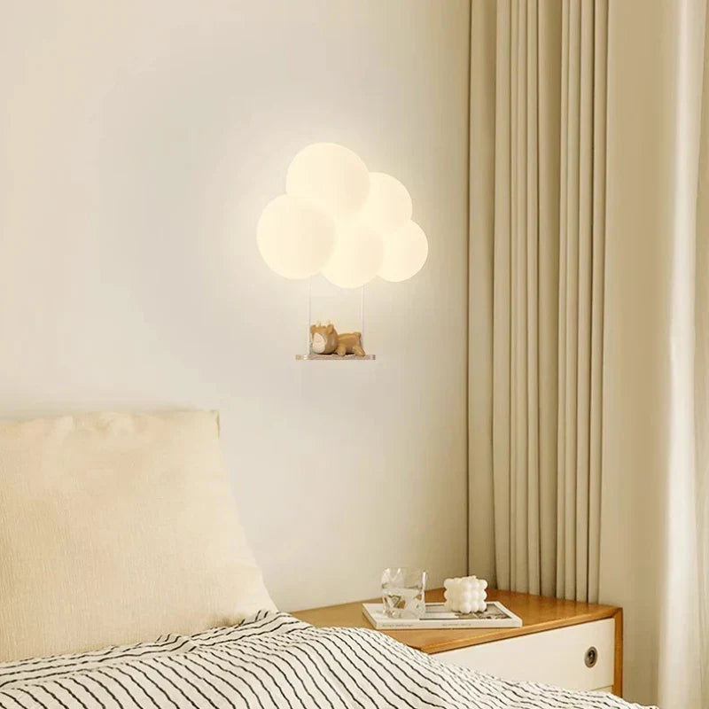 Lampa ścienna LED z motywem zwierzęcym, biała. Tworzy magiczny blask i jest lampką nocną w pokoju dziecka.