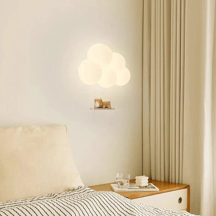 Lampa ścienna LED z motywem zwierzęcym, biała. Tworzy magiczny blask i jest lampką nocną w pokoju dziecka.