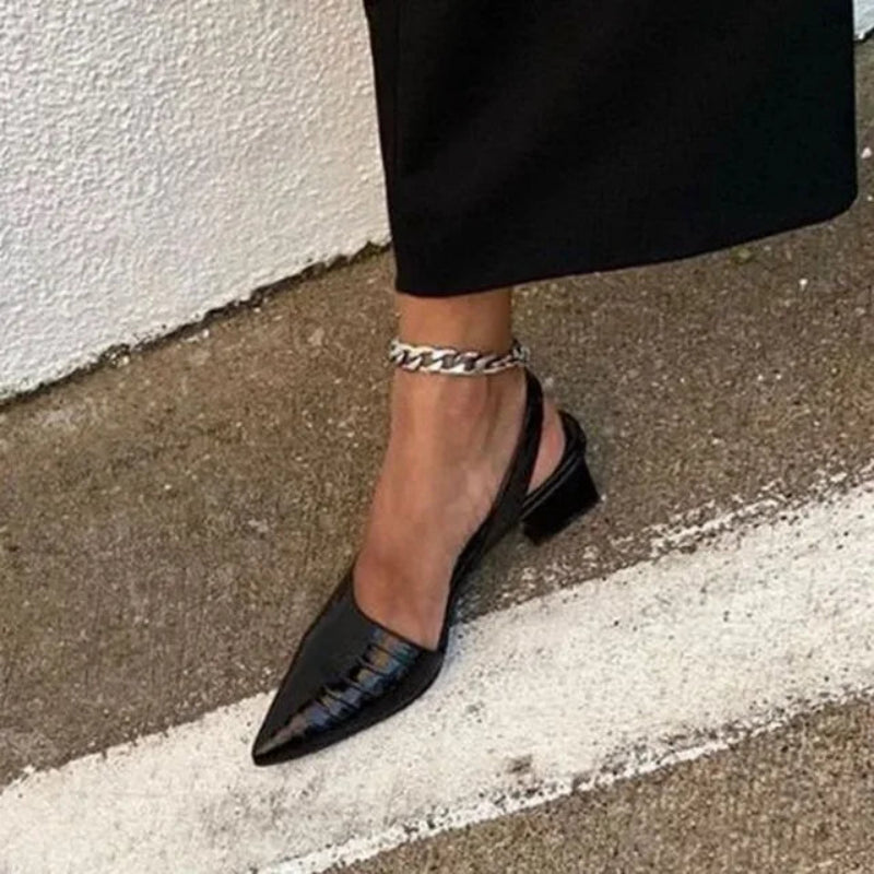 Damskie sandały slingback na wysokim słupku, szpiczasty nosek. Stylowe buty na wiosnę i lato, modne i wygodne.