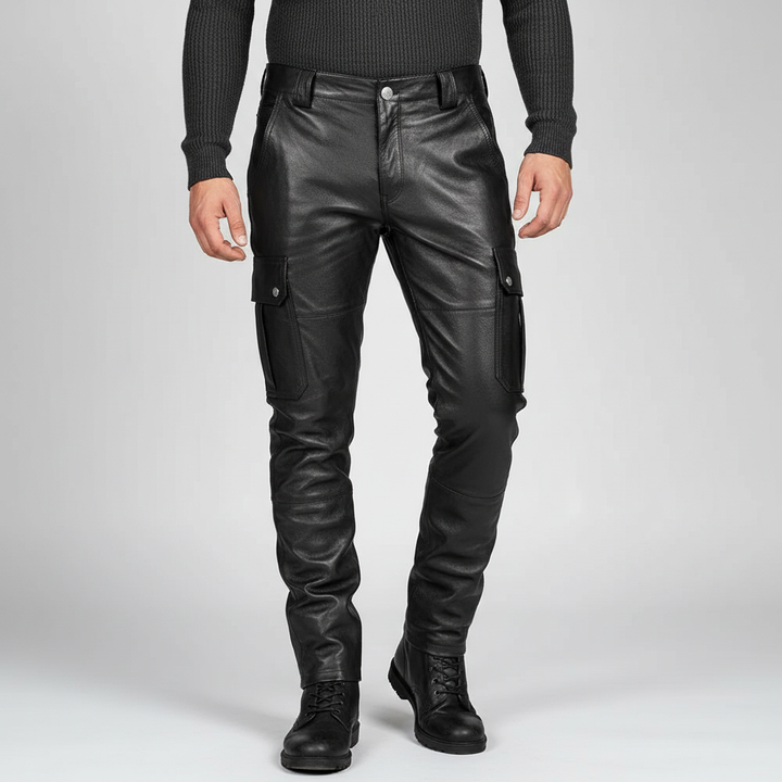 Rockowe, męskie spodnie skórzane Daryl. Dopasowane, wąskie spodnie motocyklowe w stylu ulicznym, wysoki komfort.